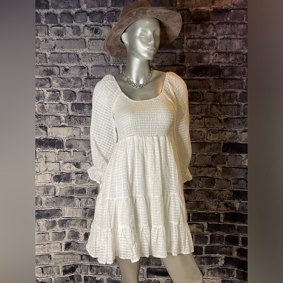 White Short Peasant Prairie Core Dress - Picture 2 of 4